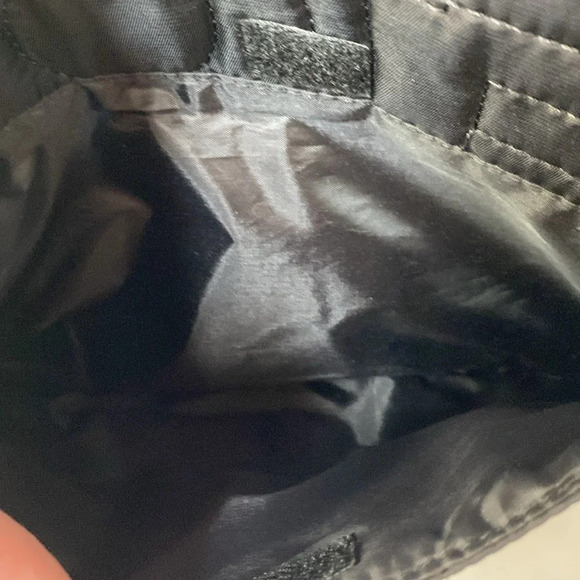 Kenneth Cole Reaction Crossbody Quilted Purse Black Zip Closure Nylon Bag - Picture 8 of 11